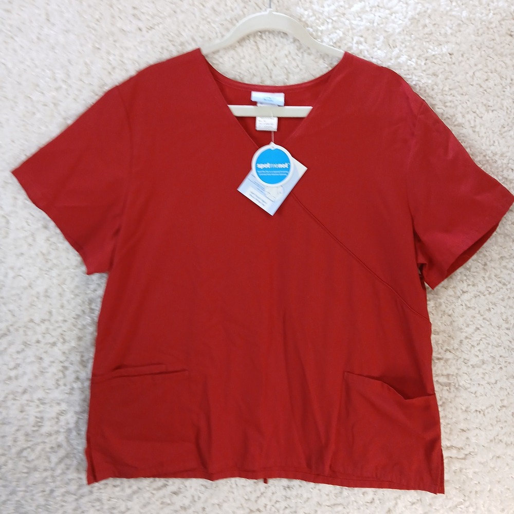 Scrubs & Co Classic Red Mock Wrap Top XL G V-Neck‎ Pockets Short Sleeve